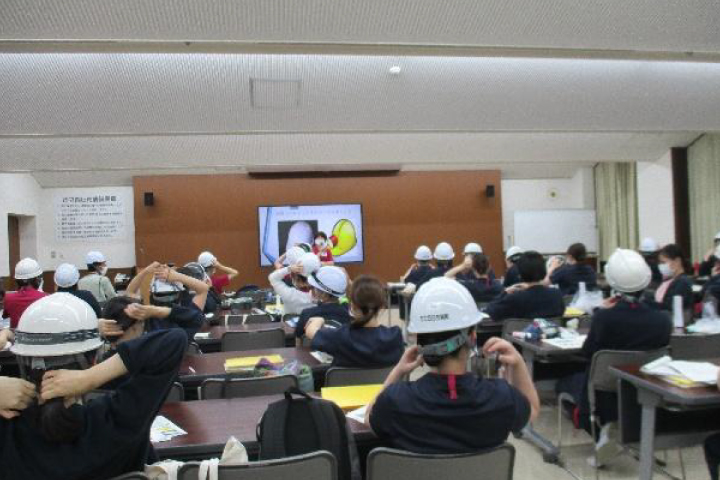 到達目標：指導のもとに看護ケアの優先順位を考え実行できる